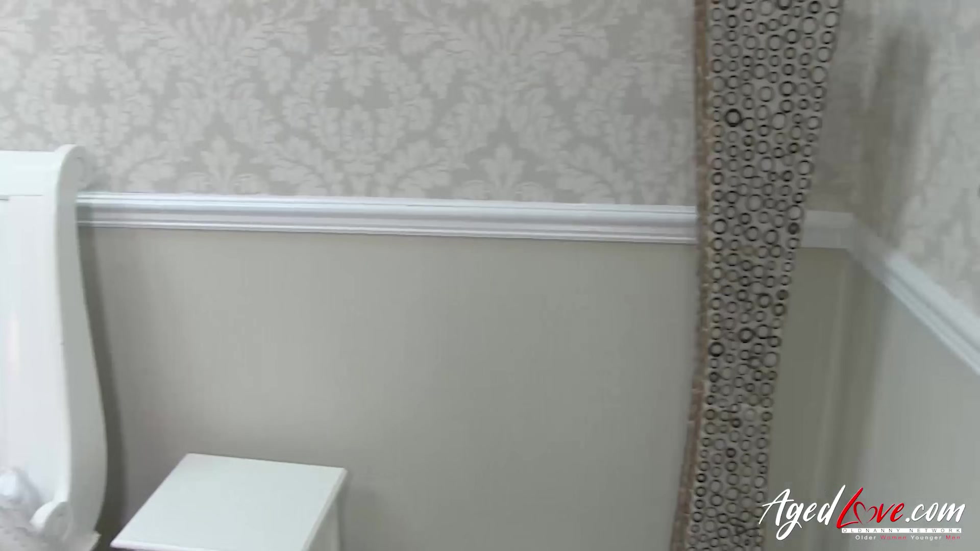 AGEDLOVE Lacey heals big dick with her mouth