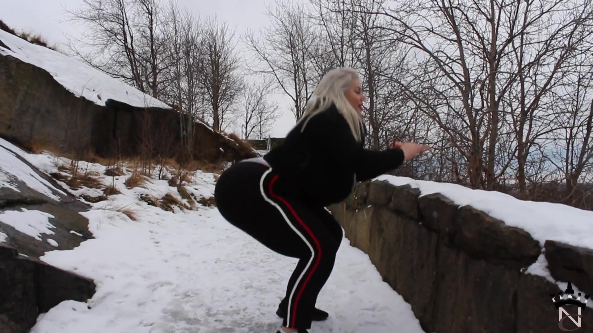 Outdoors Fun - Sex Movies Featuring Natasha Crown