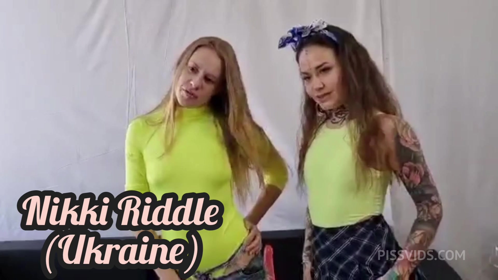 [WET] Ukrainian Nikki Riddle & Russian Mari Galore : Make Love, not war = 'peace' in my mouth - PORN WITH A MESSAGE! - PissVids