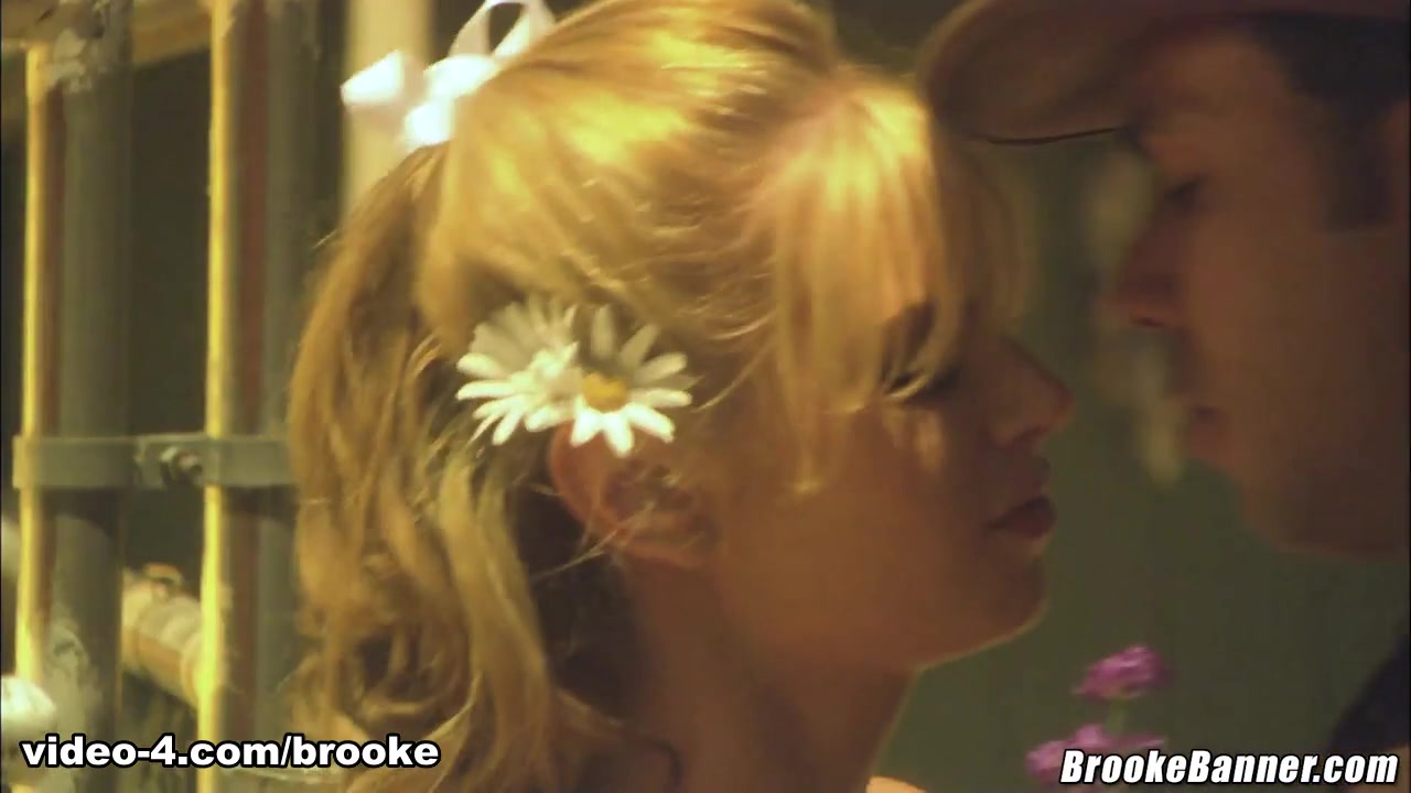 The Novelist - FantasyGirlBrooke