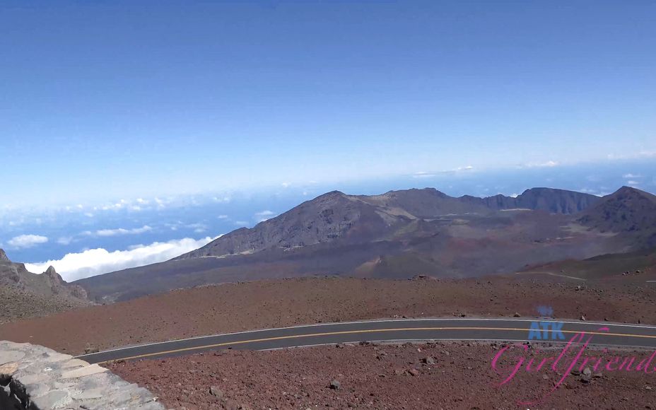 Virtual Vacation In Hawaii With Sydney Cole