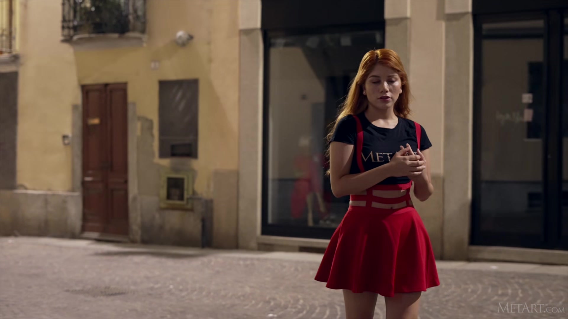 Red Mini - Marina Gold