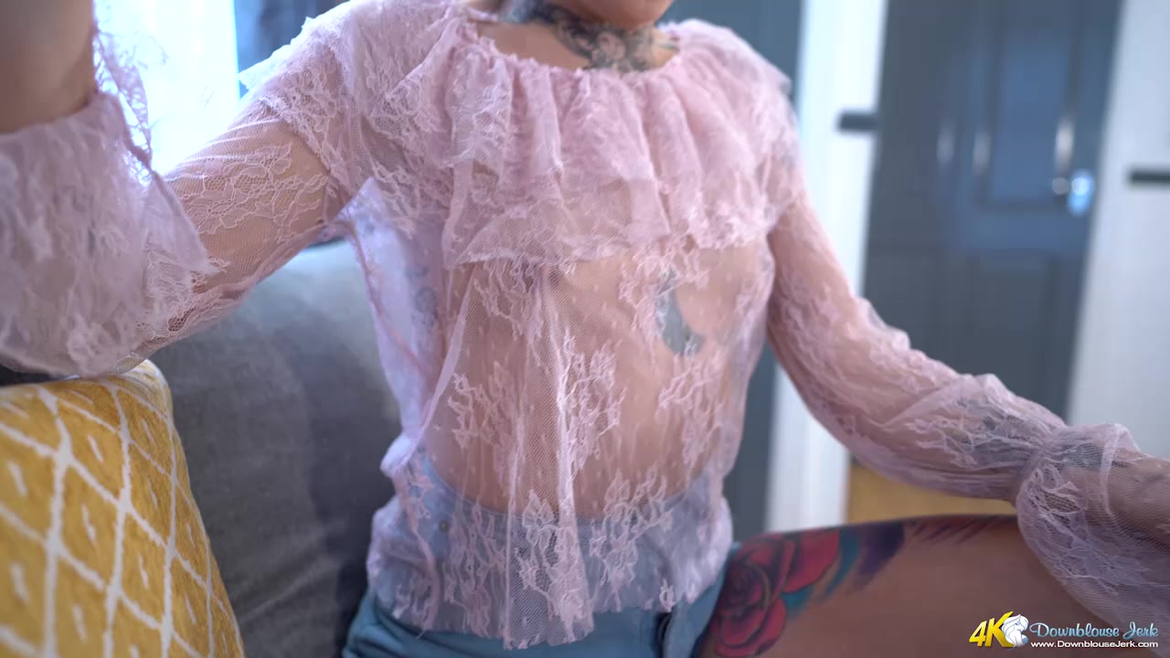Naughty Housemates - DownblouseJerk