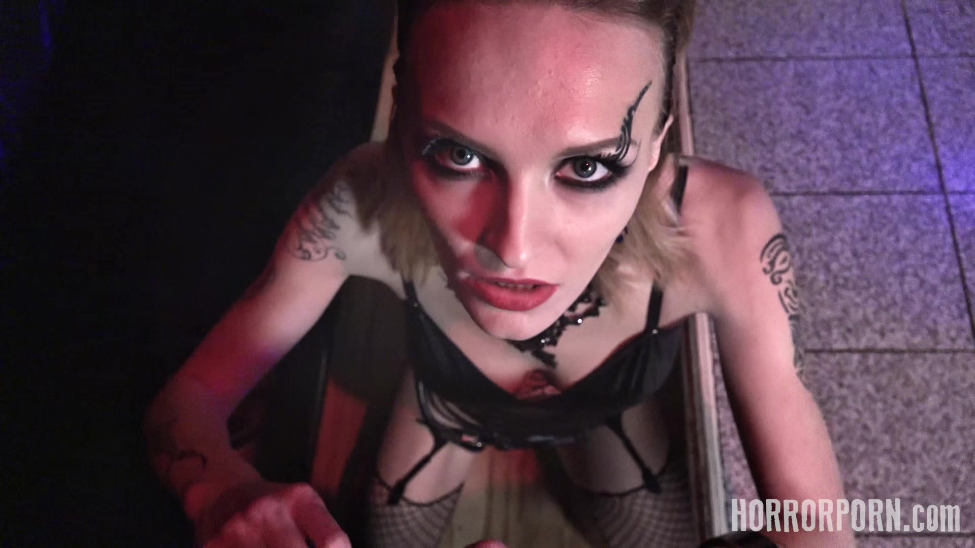 HORRORPORN - The Beauty With Double Pussy