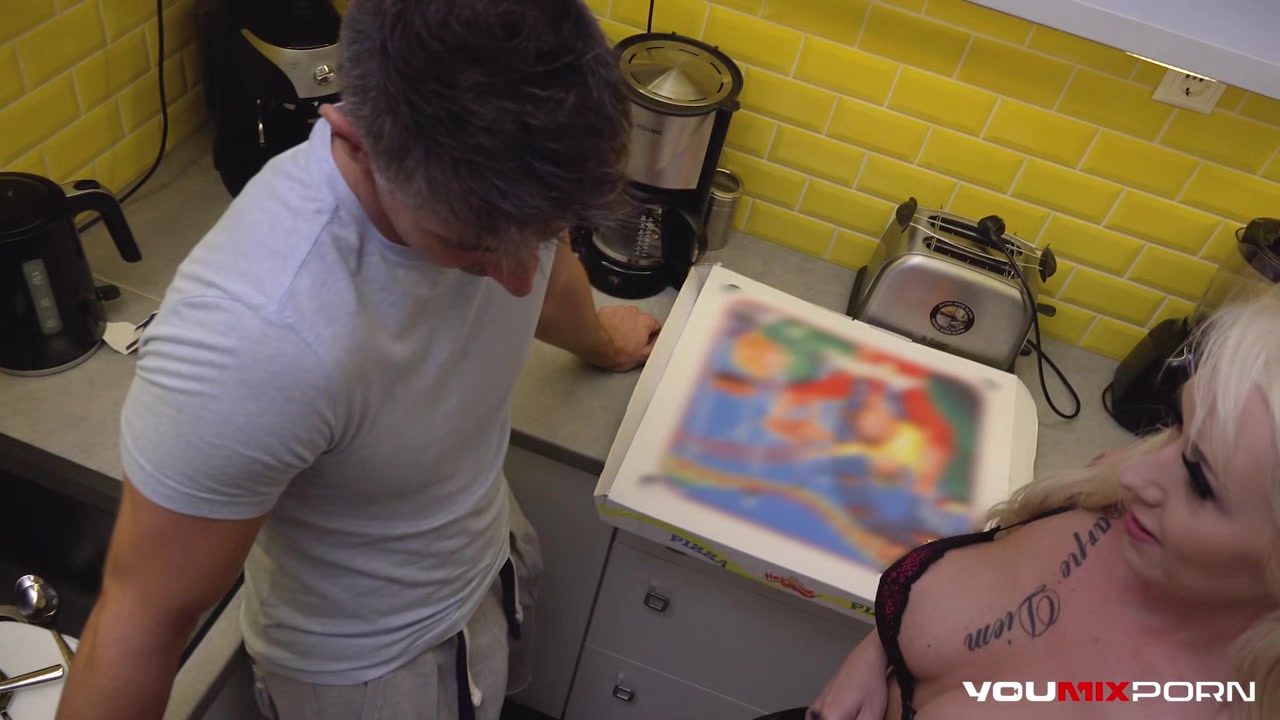 YOUMIXPORN Interactive Busty blonde babe Christina Shine fucked brutally by pizza guy