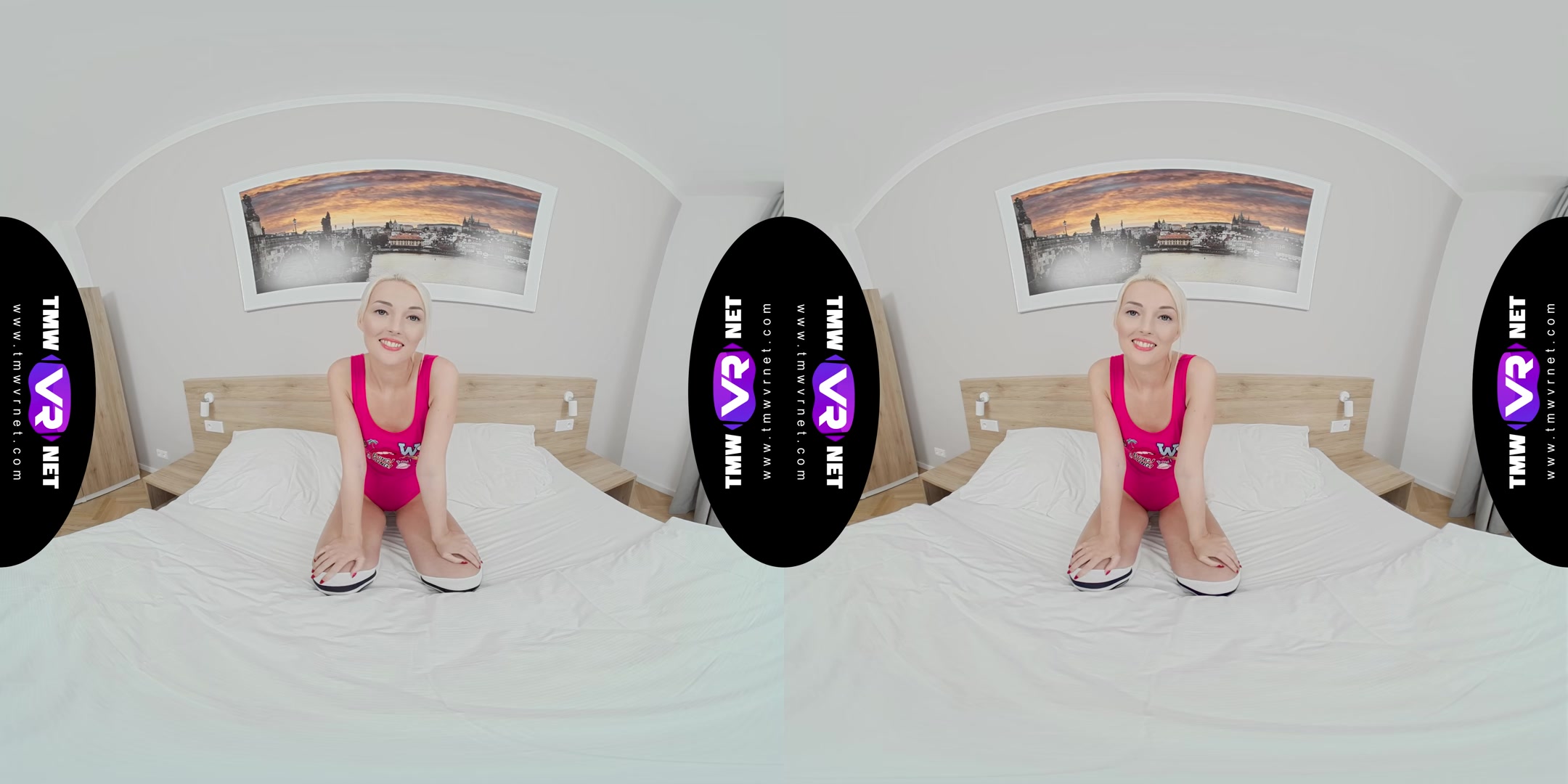 Blondie's Solo Party in Bed - TmwVRNet