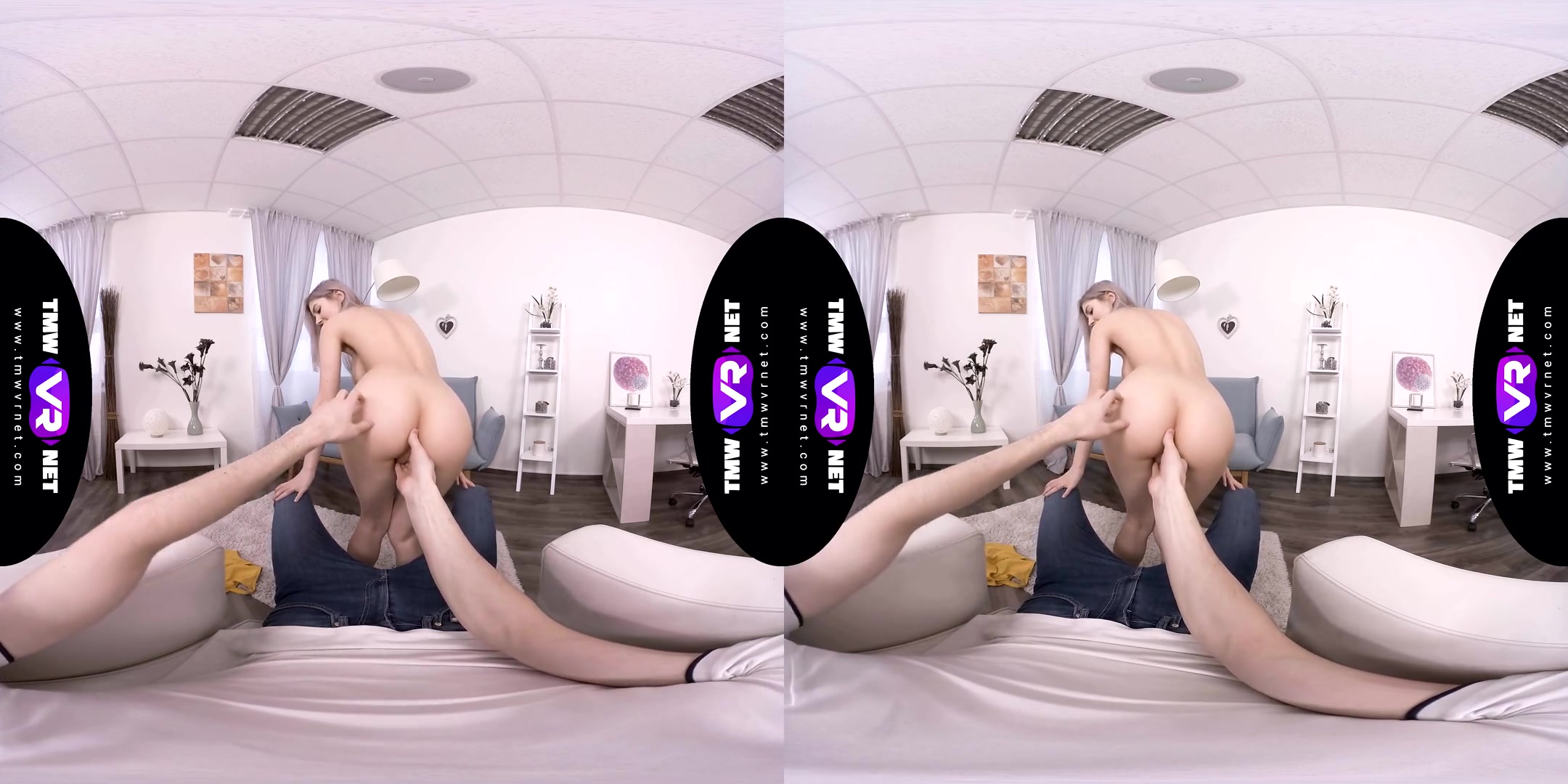 Eva Elfie in Making Selfie On His Knees - TmwVRNet