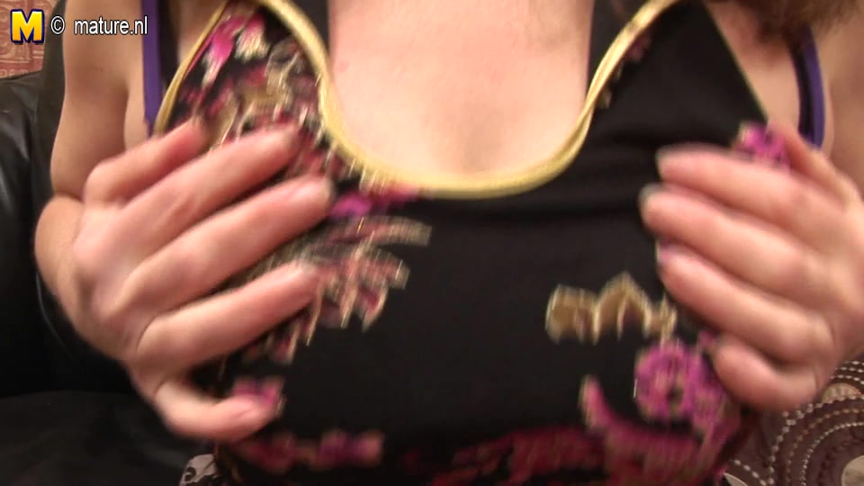 Horny British Houswife Having Fun With Her Dildo - MatureNL