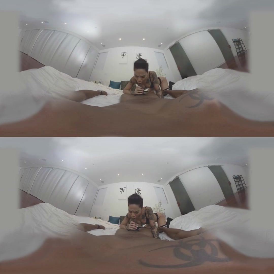 Honey Gold in Parents Away, Will Play - VRHush