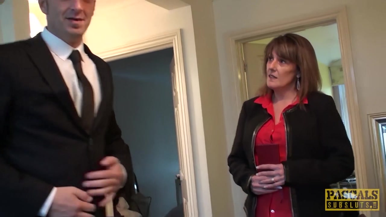 PASCALSSUBSLUTS - GILF Pandora has pierced pussy smashed