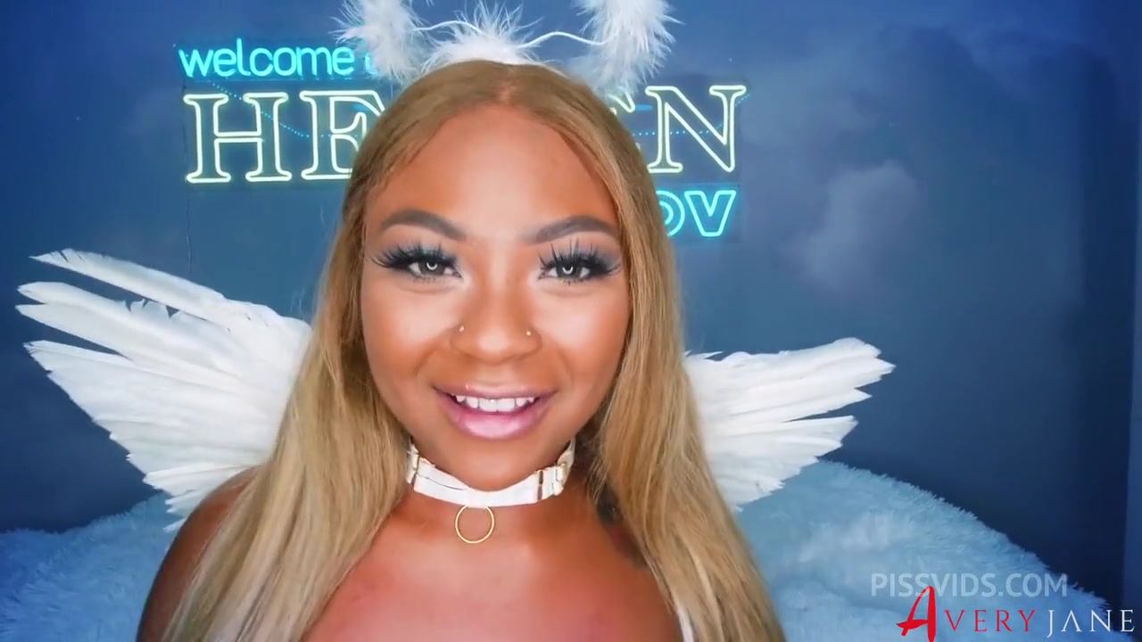 Avery Goes To Anal Heaven With Avery Jane
