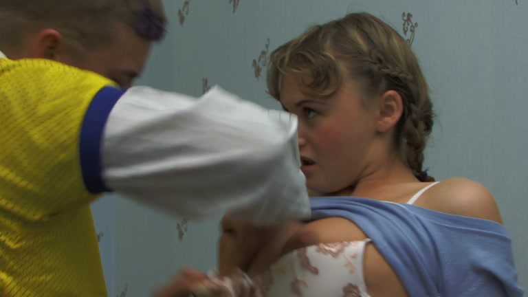 Pretty amateur doll picked up for dirty fucking