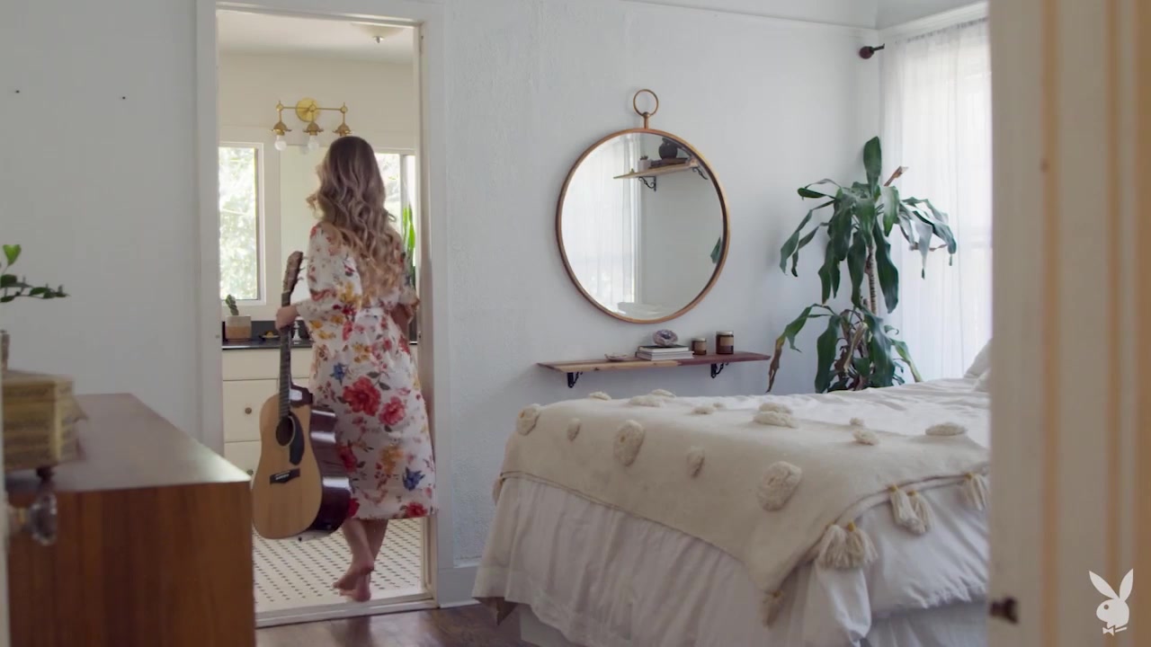 Playboy Girlfriends - PlayboyTV