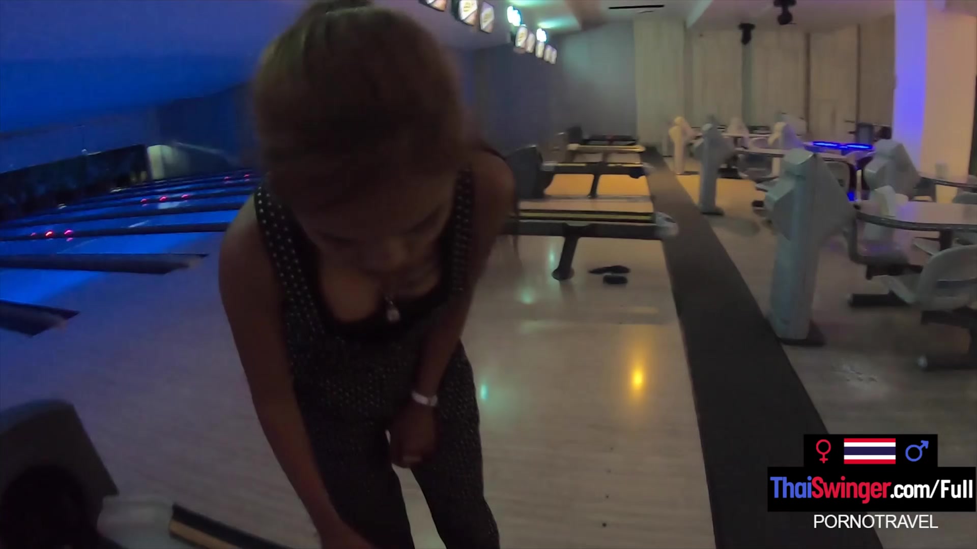 Amateur Thai teen 18+ sucks off her big dick boyfriend after a game of bowling