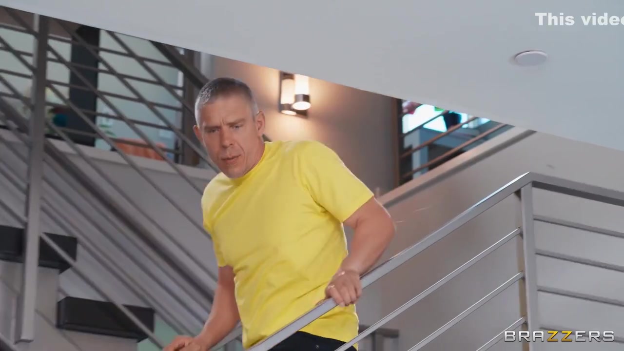 Worships And Sucks Toes And Big Tits - Mick Blue And Roxie Sinners