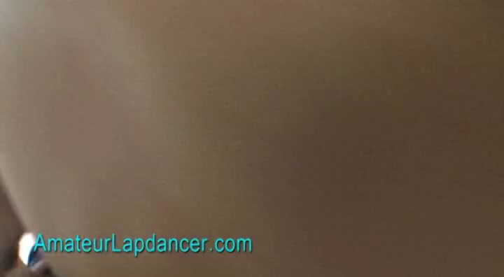 Amateur chick in latex dress lapdances