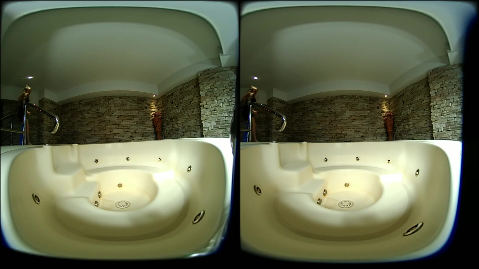 2 Girls With Long Cast Legs In Jacuzzi - VRpussyVision