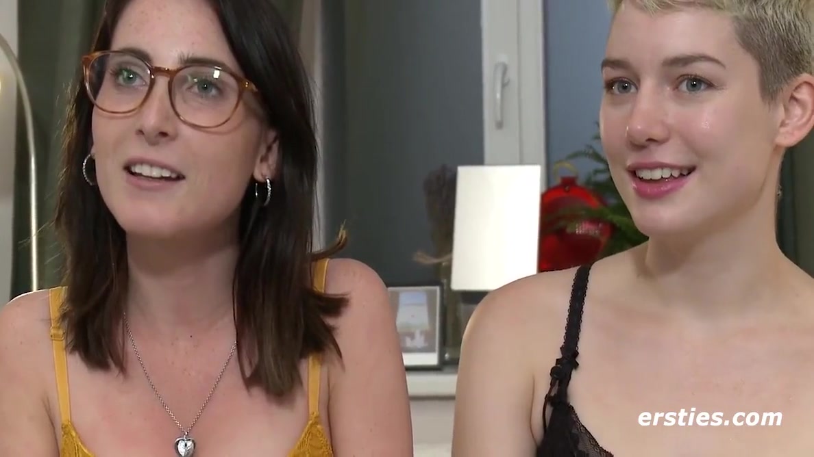 Lias Und Birgits Lustvolle Spiele Mit Analplug Und Analkugeln