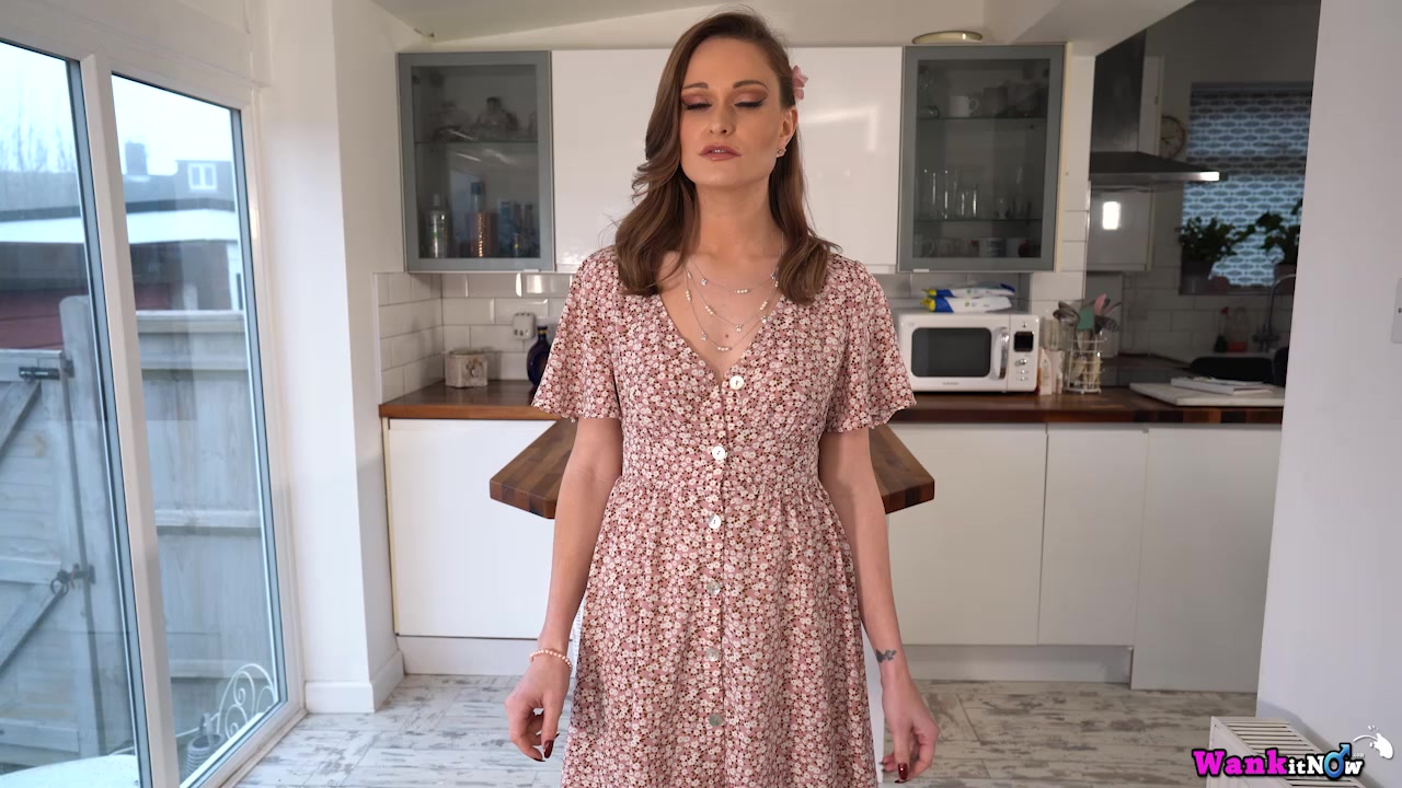 Honour May - Suck Me Dry - Sexy Videos - WankitNow