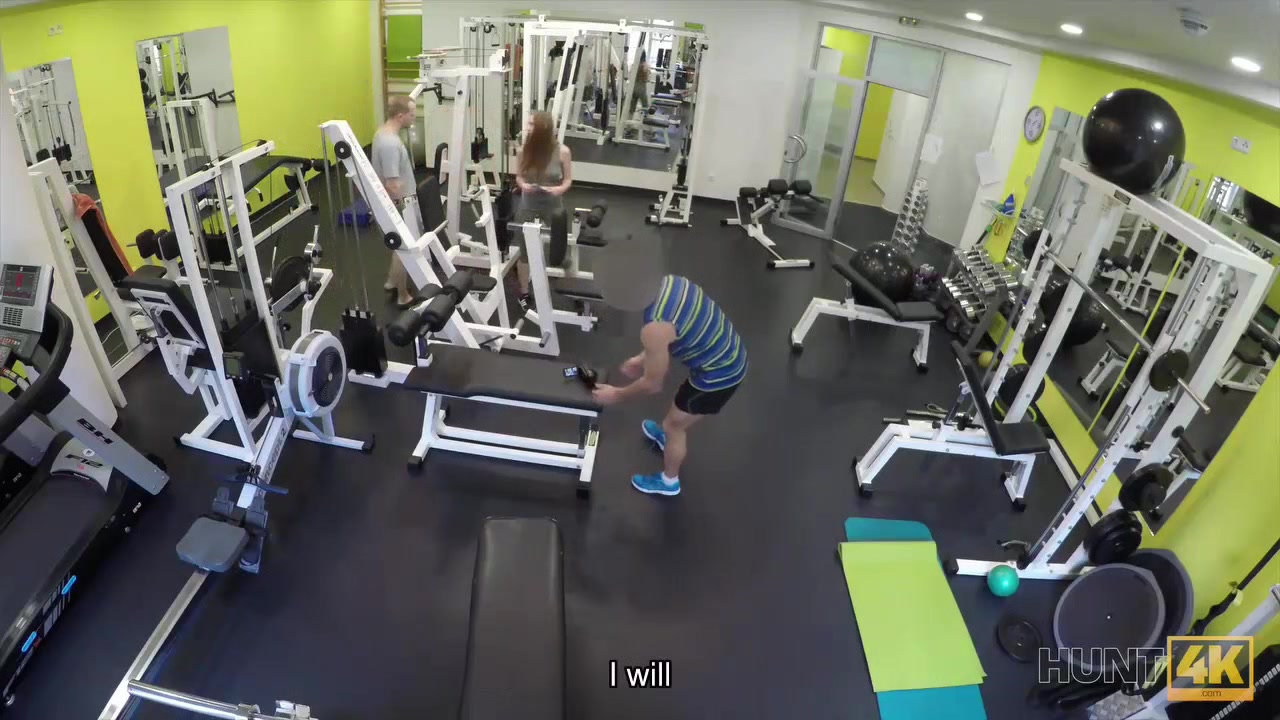 HUNT4K. Young bitch Linda Sweet is hypo by banknotes so why spreads legs