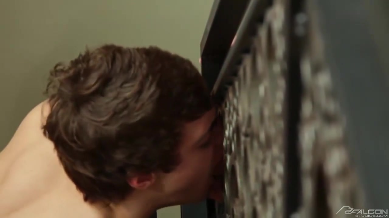 Hunter Page And Hayden Richards In Butt N Bubble, Oh Yeah!