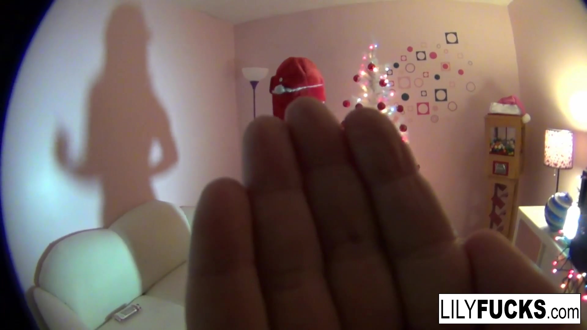 Squirting Christmas moments with sexy Lily