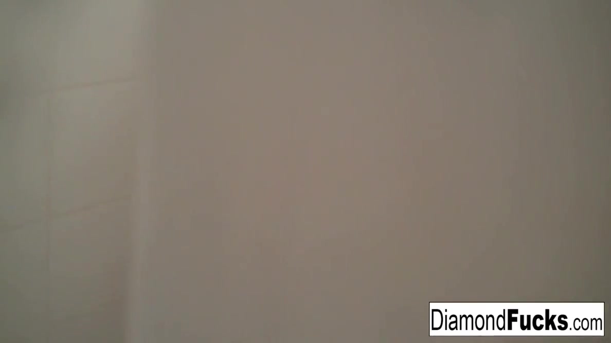 Decides To Get Wet And Wild In The Shower With Diamond Kitty