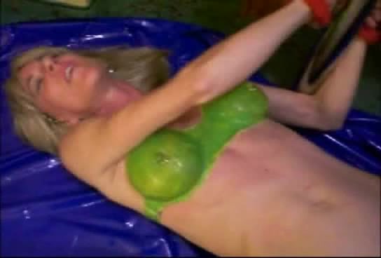 Fetish porn video with horny blonde who wants to fuck