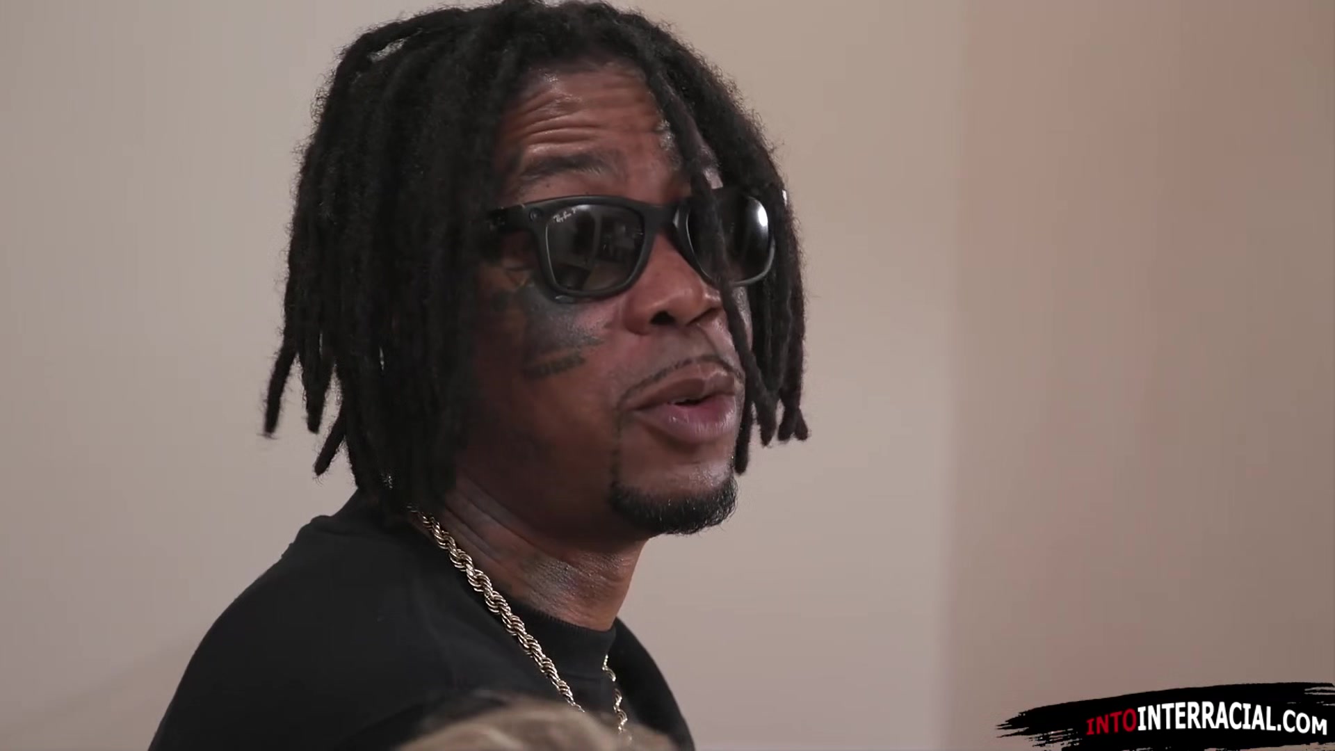 Weve been anal fucking and dping bitches to afford this crib