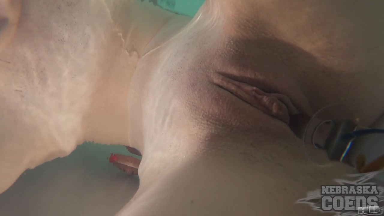 Blondie Amelia Miller Underwater Dildo Blasting Herself And My Helping Hand