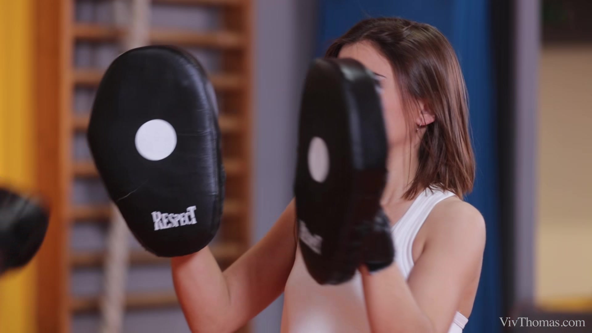 Sandra's Sporty Girls 4 - The Boxer - Erika Korti & Luna Corazon - VivThomas