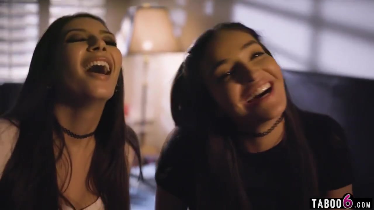 Late Night College Party Makes teens 18+ Have Lesbian Sex