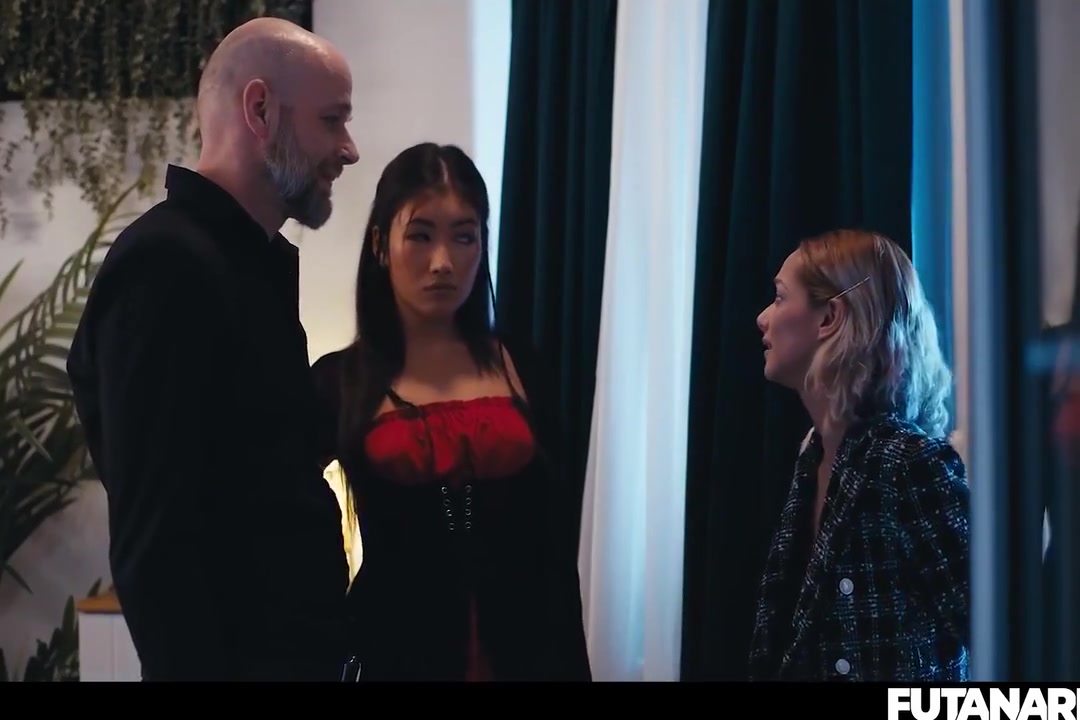 Veronica Leal And Dolly Orchid - Ladyboy Stretches Latina Ass With Deep Blowjob & Anal
