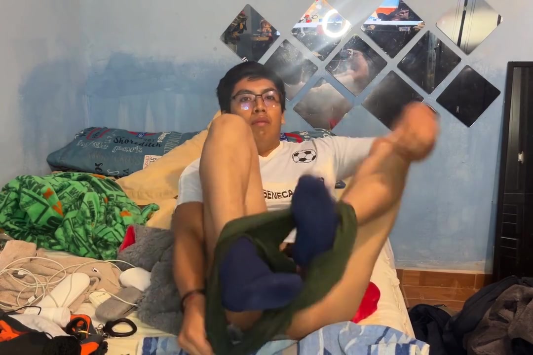 Jugando Con Un Dildo, En Castidad