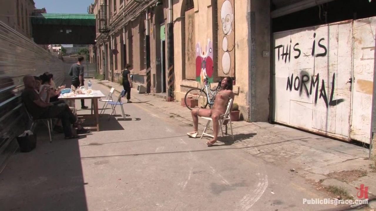 Susana Abril Fully Nude in Central Square