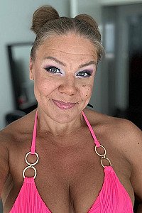 Horny Julia
