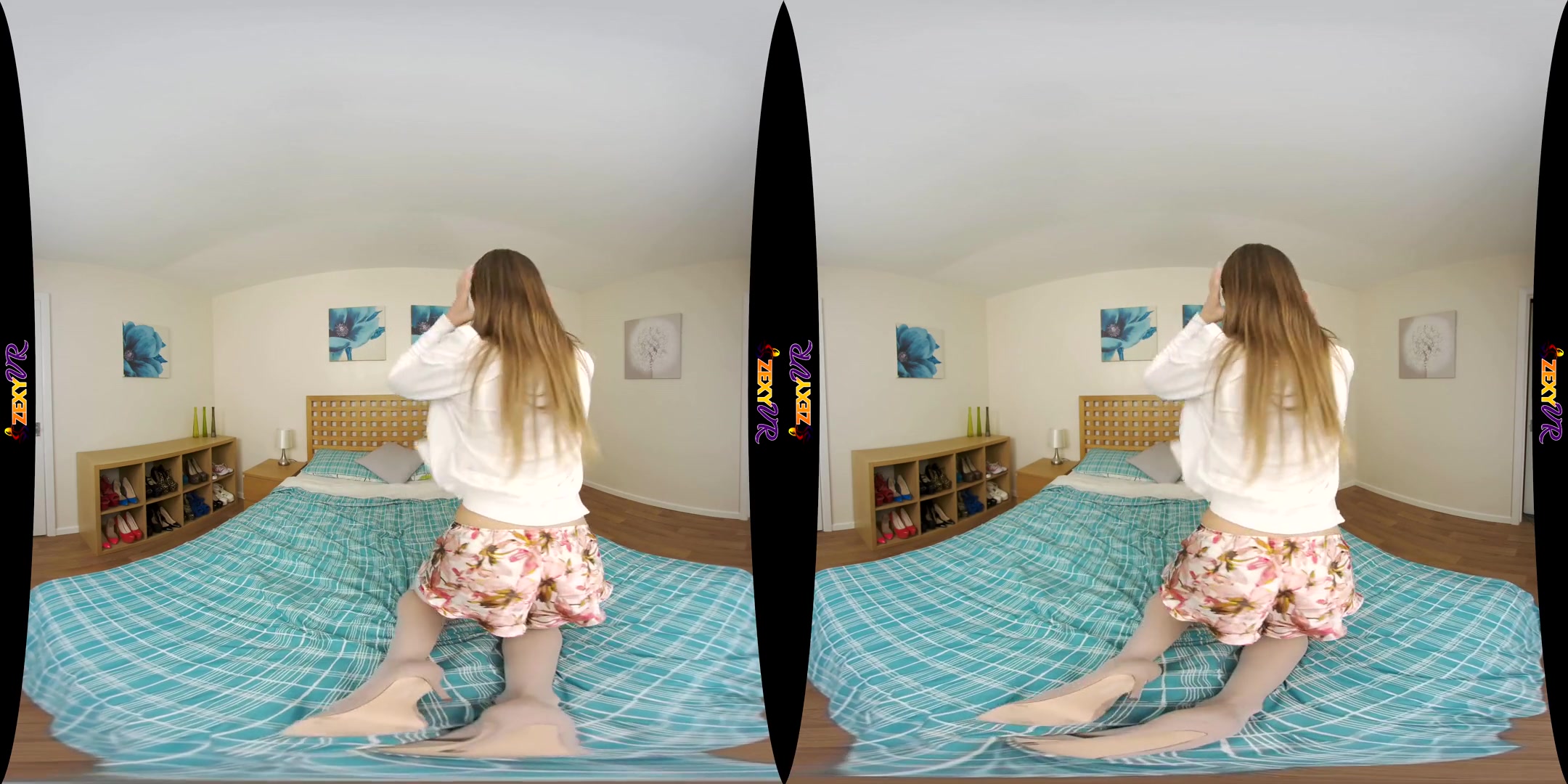 Scarlot Rose in My Bedroom - ZexyVR