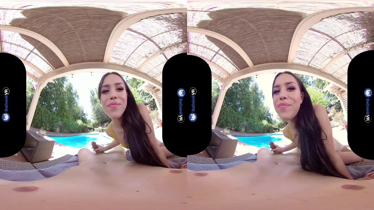 Vr Porn, Brunette Babe And Alina Lopez - One On One Outdoor Sex Party