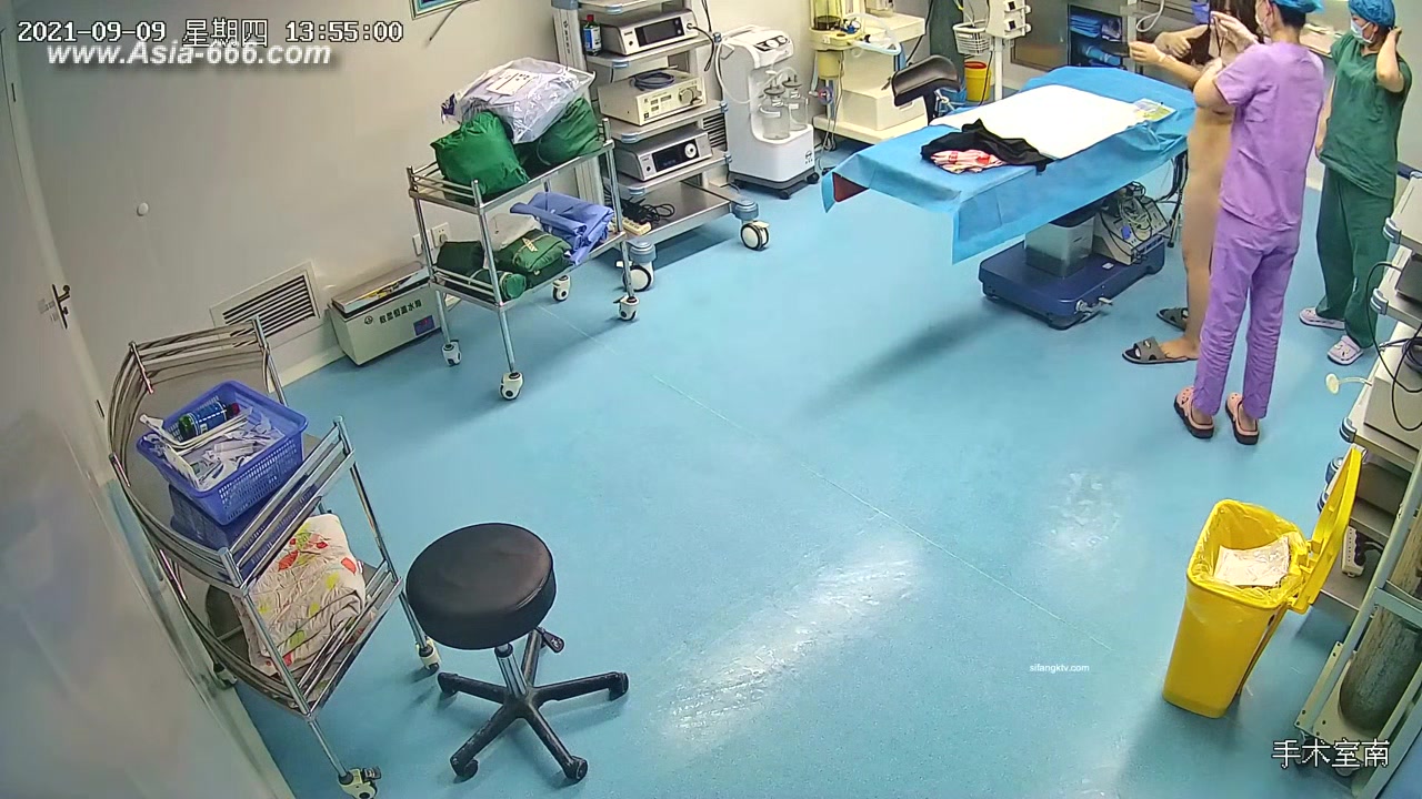 Peeping Hospital patient.12