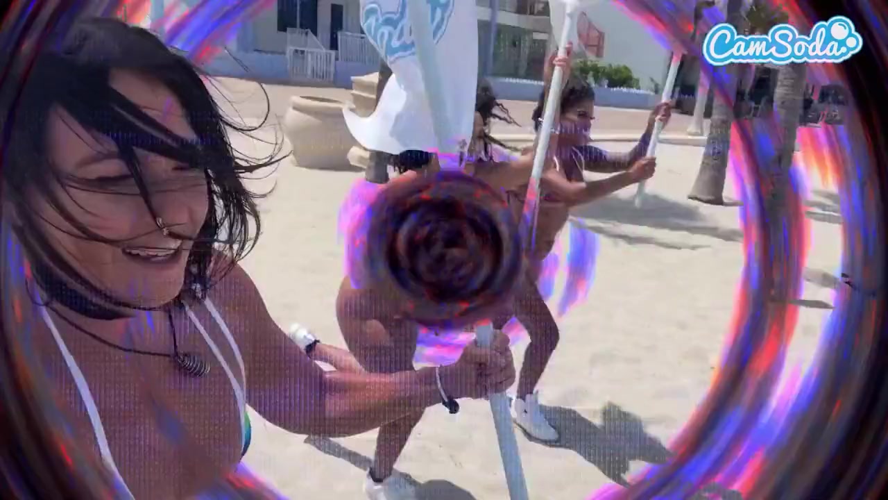 Chubbies Hispanic Exhibitonist Babes Riding