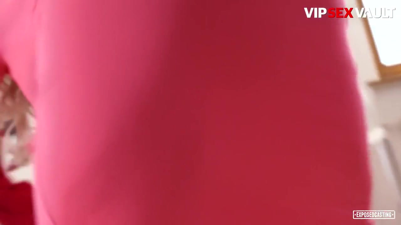 Fake Tits Mature Chick Dicked Down By Casting Dude After Interview - David Perry And Jarushka Ross
