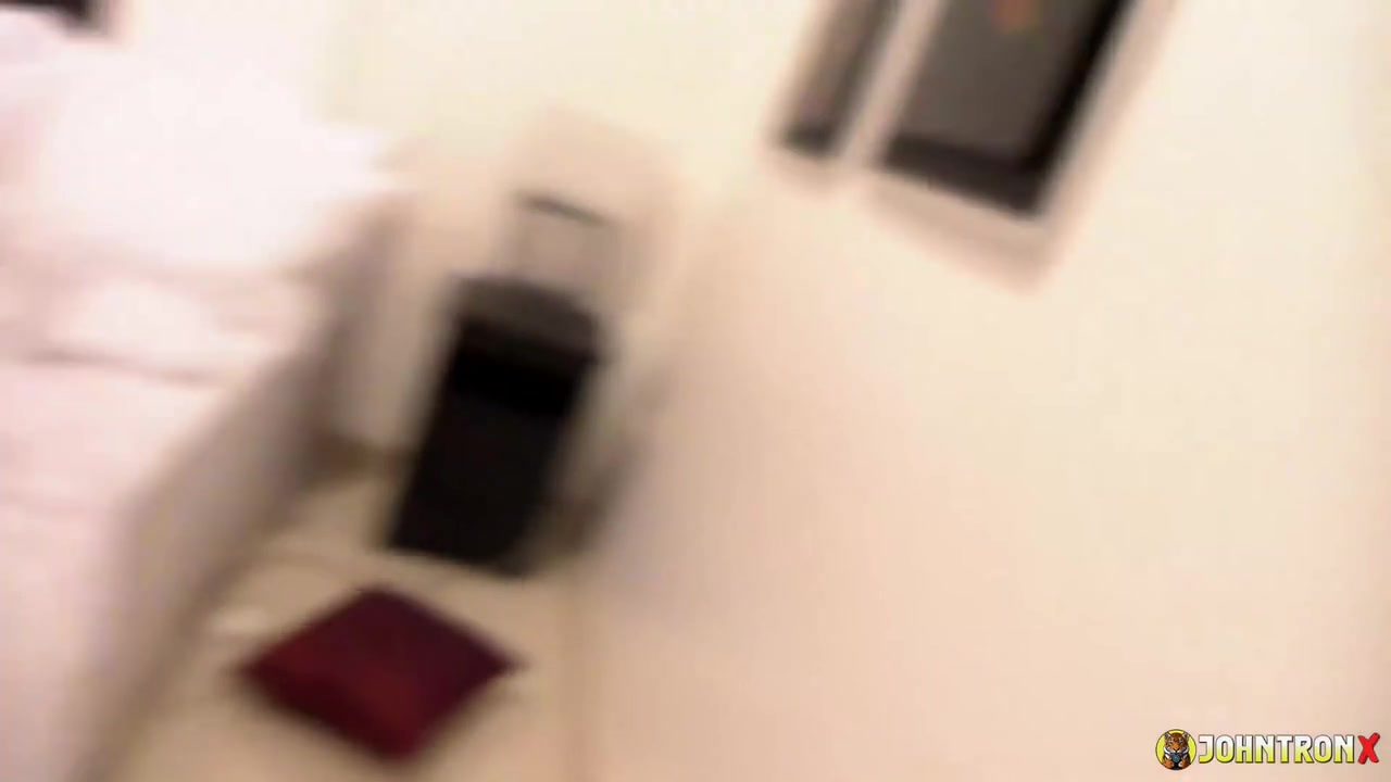 Pang: Last night out - Videos - JohntronX