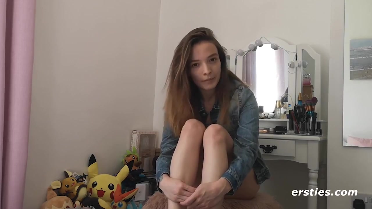 Kylie Shows Us Her Feet