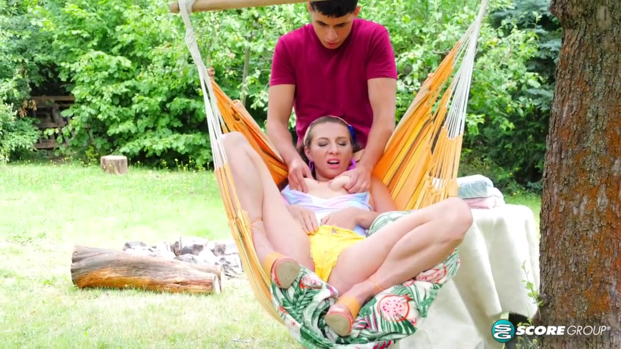 Janet Alfano In Milf And Stepmom Sucks And Fucks Young Cock Outdoors