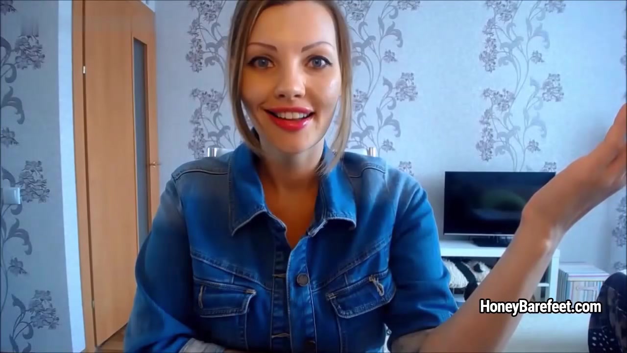 Miss Honey Barefeet - Taking Advantage Of Loser John