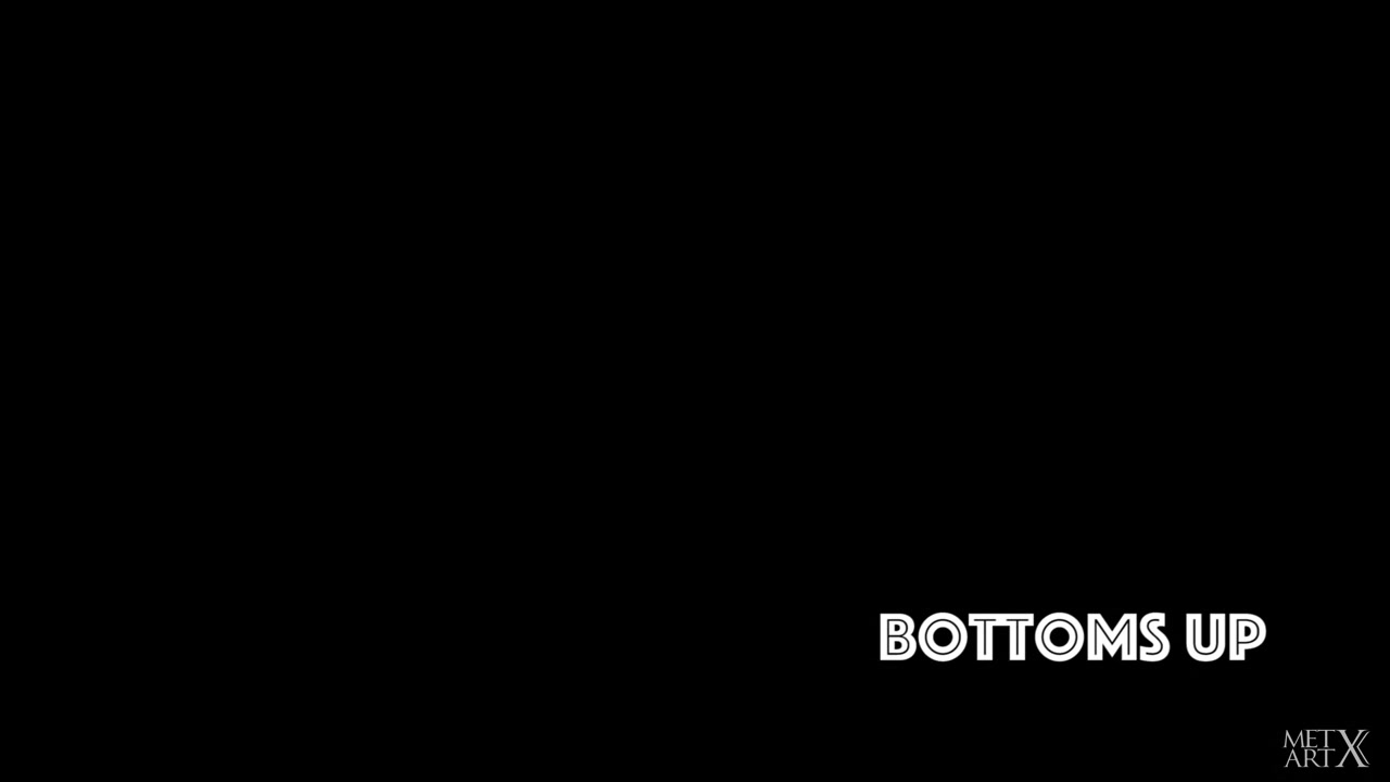 Bottoms Up - Aislin - MetArtX