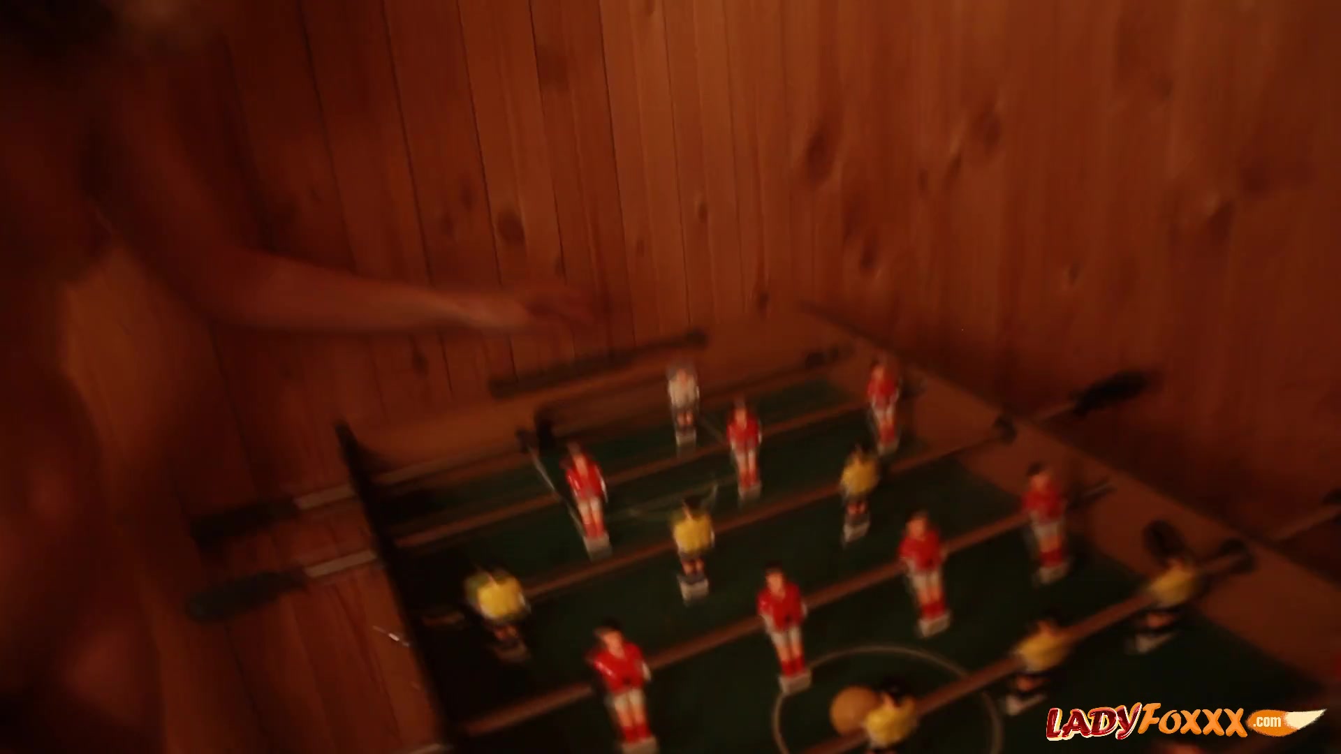 Naked Woman And Tiny Men - Ladyfoxxx