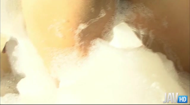 極上エロボディ！一条楓のバスルームオナニー