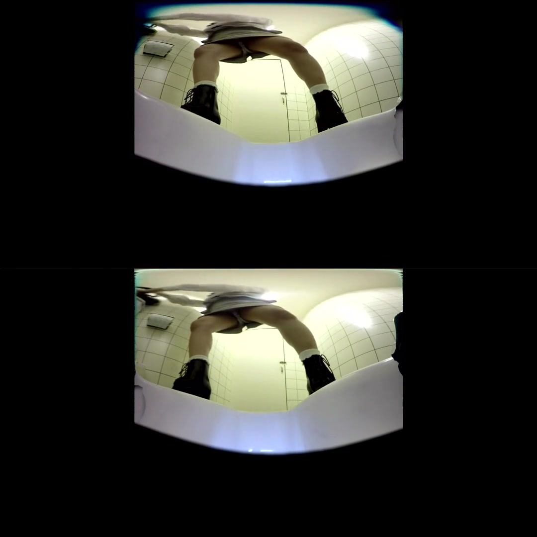 Public Toilet Urination - PetersPrimoVR
