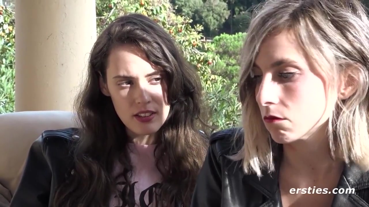 Anneke Goes Down On Blonde Babe Cintia